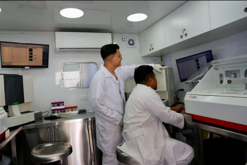 "PCR LAB" "análisis clínicos", "pruebas de laboratorio", "diagnóstico médico", "salud", "laboratorio de análisis", "examen de sangre", "medicina clínica" y "médico."
